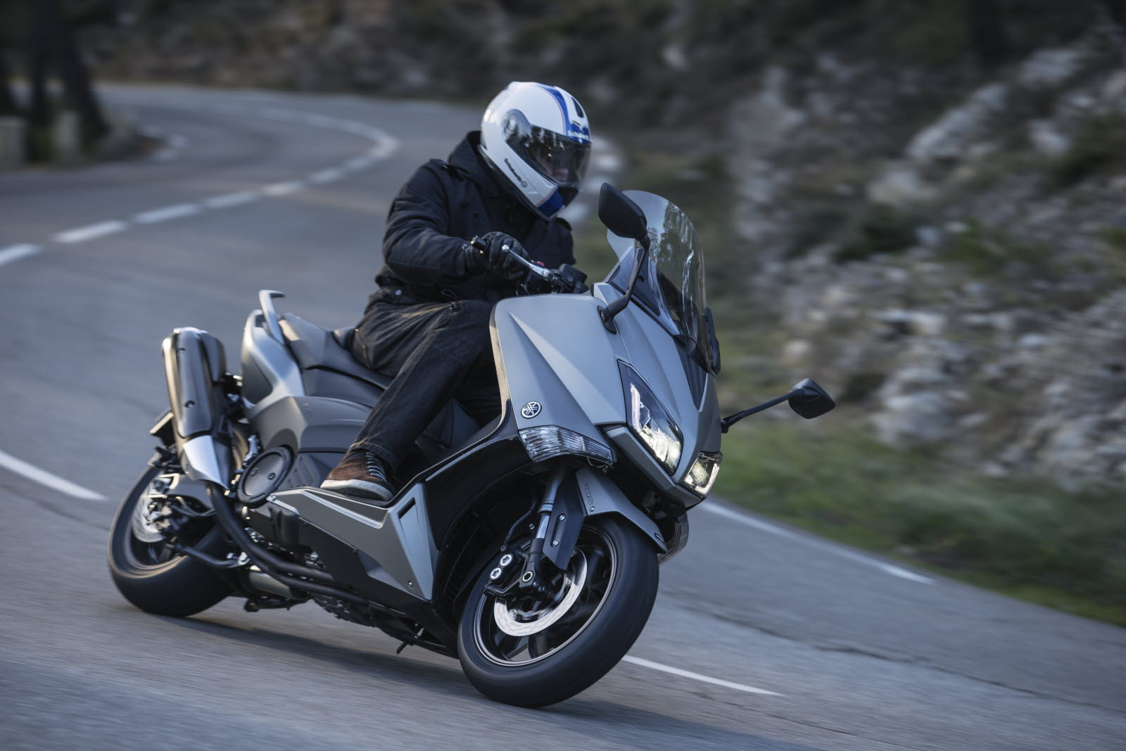 Choisir le bon permis pour conduire un TMAX