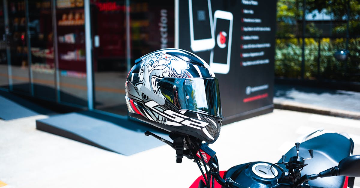 découvrez le casque de moto le plus silencieux du marché, offrant un confort optimal et une réduction maximale du bruit pour une conduite paisible.
