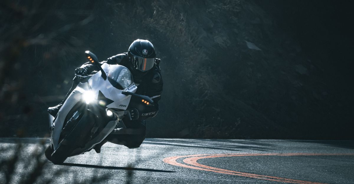 Accueil 11 assurance moto zéro franchise : obtenez une couverture complète sans avance de frais en cas de sinistre. protégez votre deux-roues en toute simplicité et sérénité.