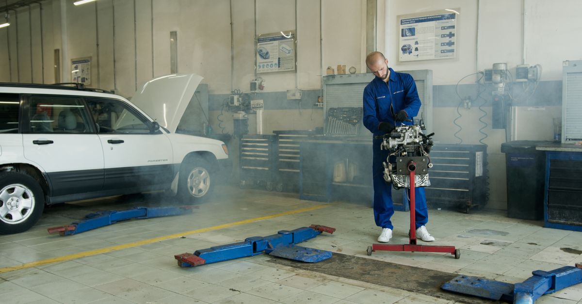 découvrez la durée typique d'une inspection de voiture, les étapes clés du contrôle et des conseils pour bien préparer votre véhicule.