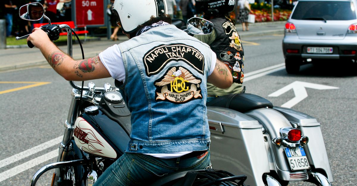 découvrez les clubs de moto : rassemblements passionnés, balades, événements et communauté pour tous les amateurs de deux-roues.