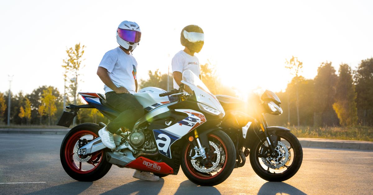 Accueil 14 découvrez notre sélection d'équipements pour moto alliant sécurité, confort et style. casques, vestes, gants et accessoires adaptés à tous les motards.