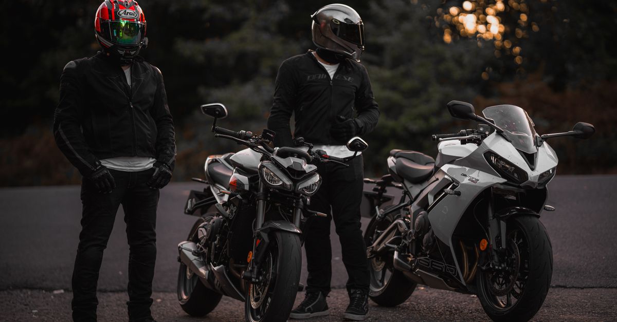 Accueil 11 découvrez notre sélection d'équipements de sécurité pour moto, alliant protection, confort et style pour rouler en toute sérénité.