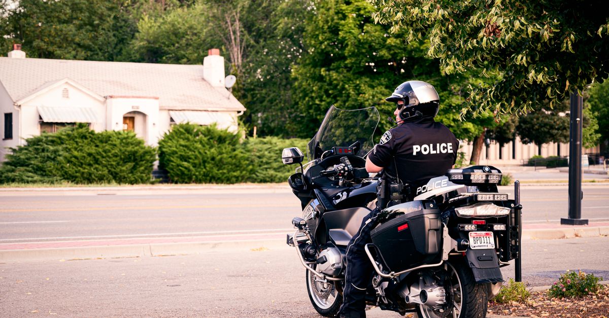 protégez votre moto contre le vol grâce à nos solutions de sécurité efficaces et faciles à utiliser. assurez la tranquillité d'esprit avec nos dispositifs antivol haut de gamme.