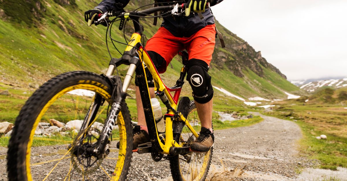 assurance vélo de montagne : protégez votre vtt contre le vol, les dommages et les accidents avec une couverture adaptée à vos besoins.