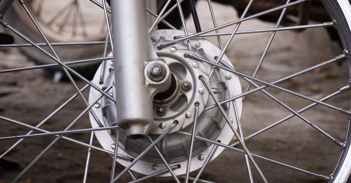 Accueil 9 réparation de pneus de moto rapide et professionnelle pour garantir votre sécurité et prolonger la durée de vie de vos pneus.