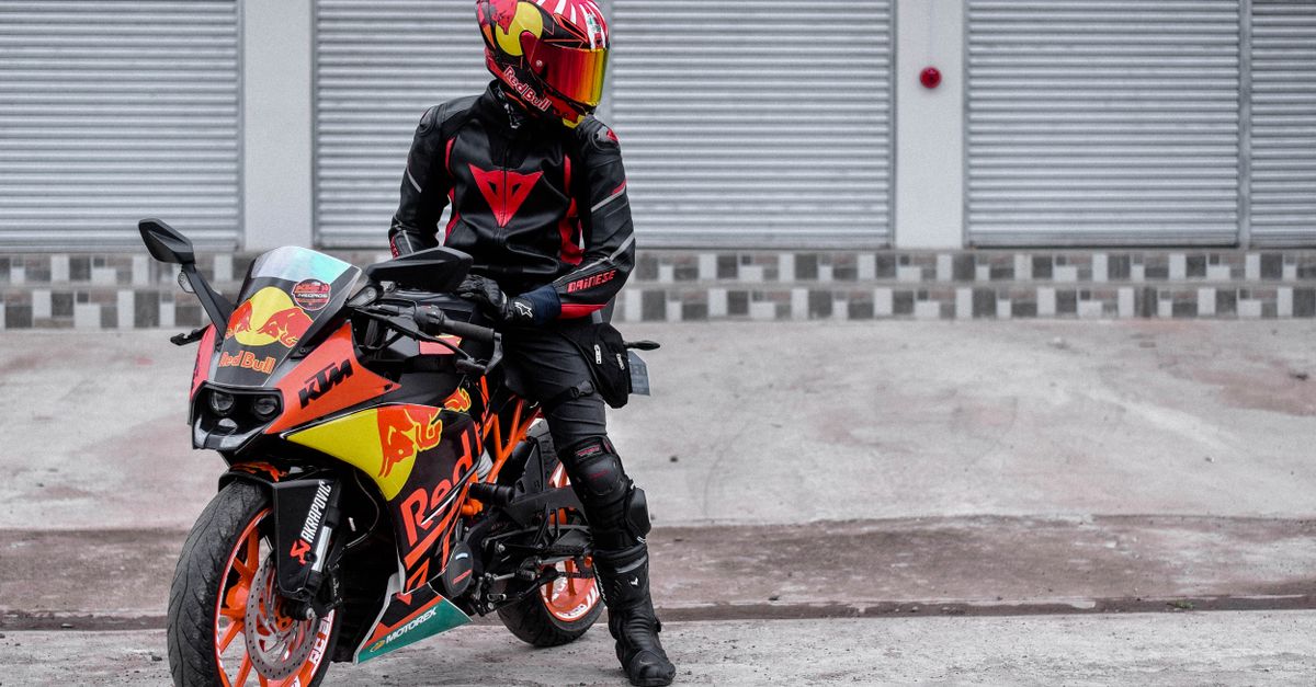 Accueil 8 découvrez ktm, la marque emblématique de motos performantes et innovantes, alliant puissance et design pour toutes vos aventures sur route et tout-terrain.